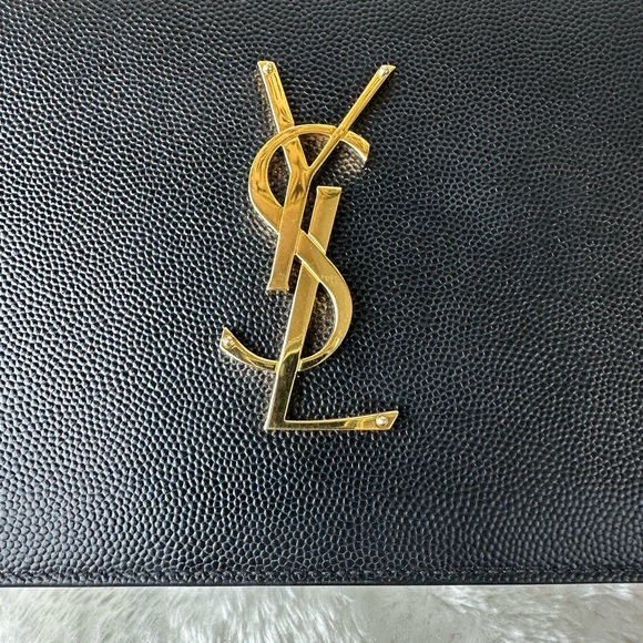 ❤️ysl clutch ❤️ - Picture 2 of 10